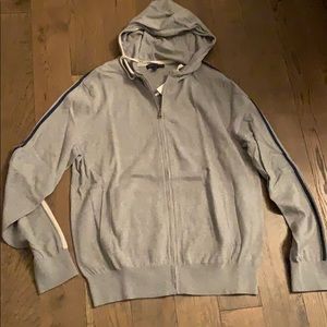 Lightweight hooded sweater/sweatshirt